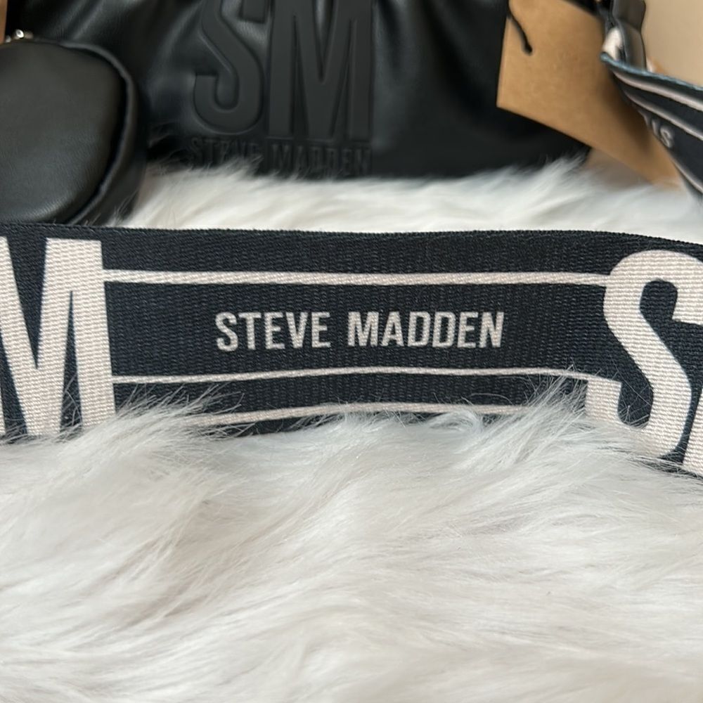 NWT Steve Madden (BCARMELA) Crossbody/Wristlet - Purple - Picture 7 of 11